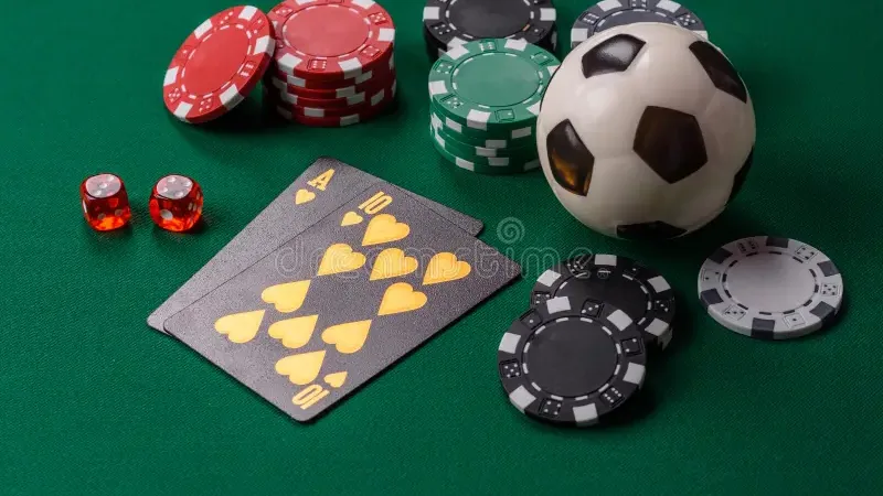 Live dealer blackjack 7-seat table with side bets